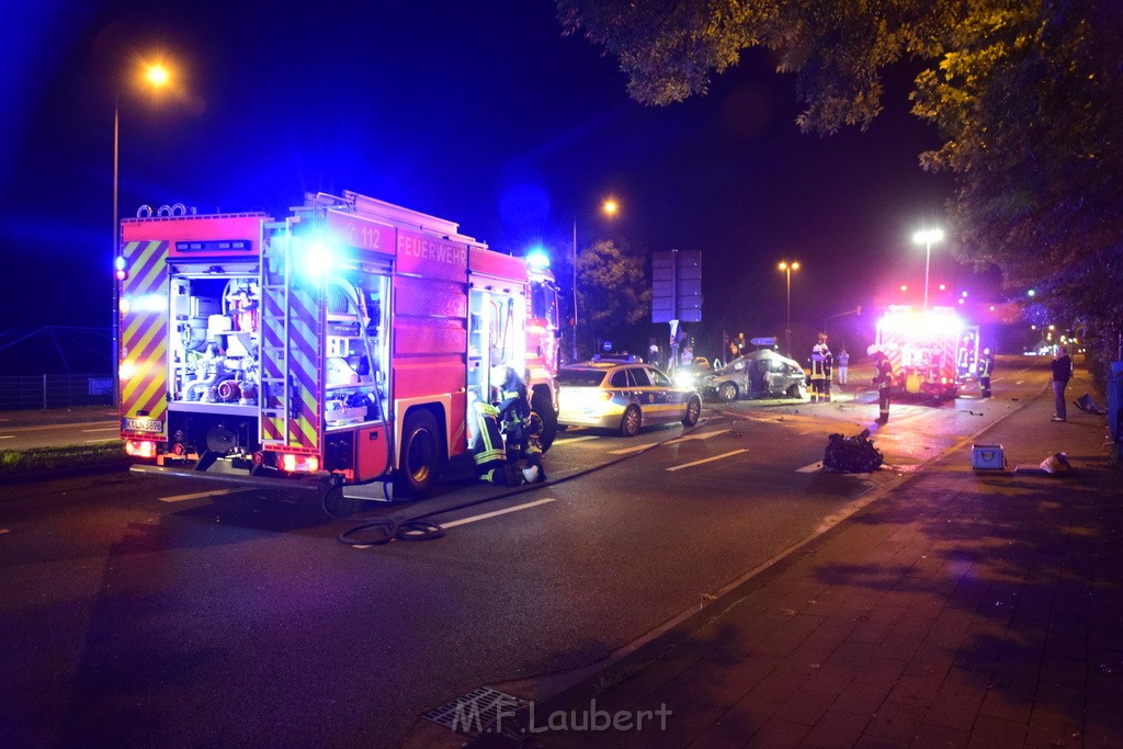 Schwerer VU Koeln Dellbrueck Bergisch Gladbacherstr Herler Ring P001.JPG - Miklos Laubert